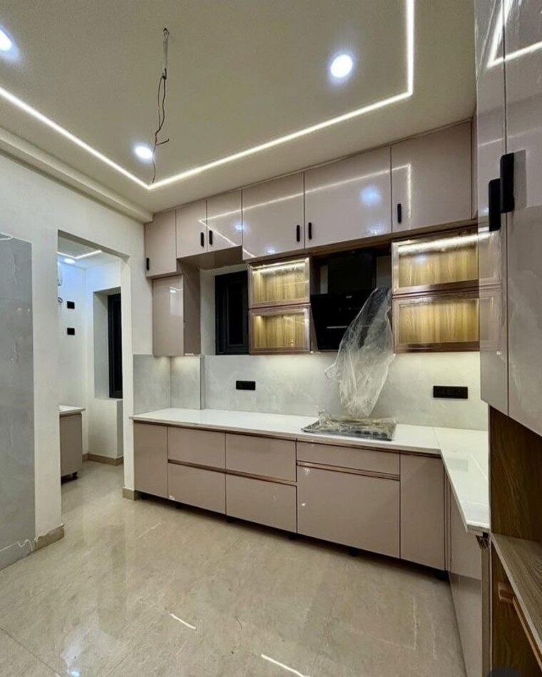 Kitchen, bp-homes 3 Bedroom 250 Sq.Yd. Builder Floor In Sector 85 Faridabad 9811354