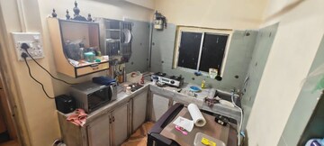 Master Bedroom in 1.5 BHK Apartment at STC Employees CHS, Andheri East – for Rent