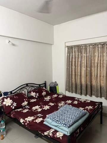 Bedroom in 1 BHK Apartment at Magarpatta Road – for Rent