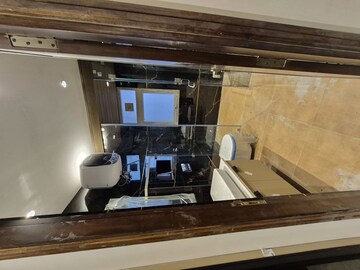 Gym in 4 BHK Builder Floor at Unitech Deerwood Chase, Nirvana Country – for Sale