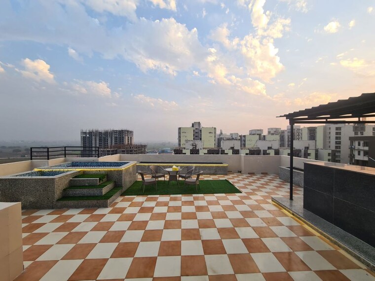 Terrace, nagla road 3 Bedroom 1350 Sq.Ft. Apartment In Nagla Road Zirakpur 9811351