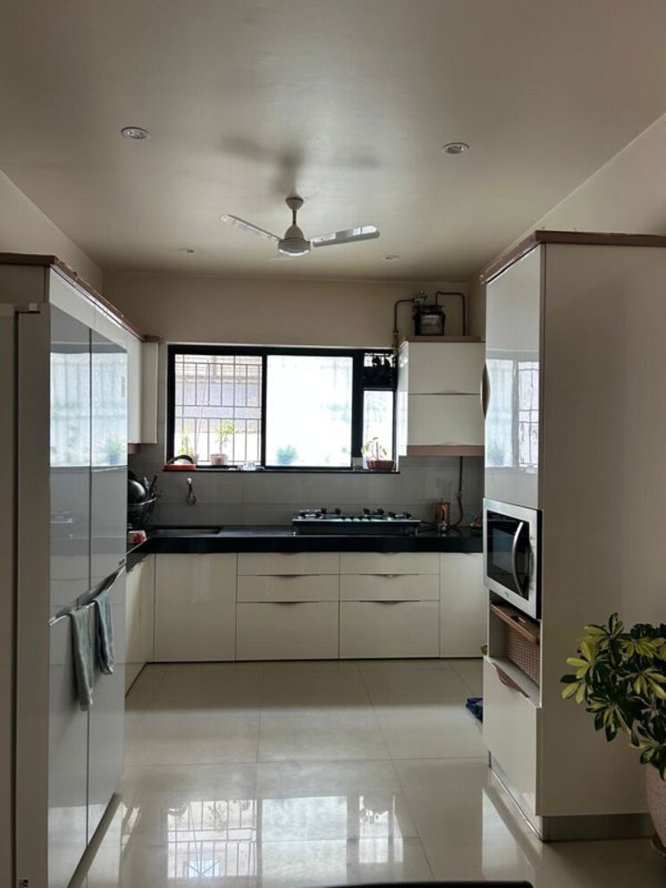 Kitchen, mayur colony 3 Bedroom 1680 Sq.Ft. Apartment In Mayur Colony Pune 9811372