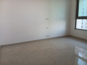 Room in 1 BHK Apartment at Kalpataru Immensa, Kolshet Road – for Sale