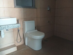 Bathroom in 1 BHK Apartment at Kalpataru Immensa, Kolshet Road – for Sale