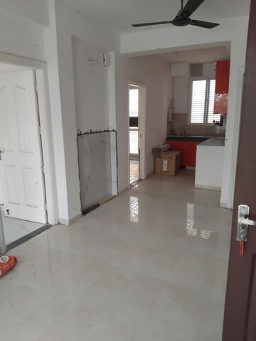 Room in 3 BHK Builder Floor at Sector 77 – for Rent