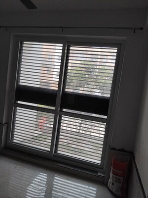 Room in 3 BHK Builder Floor at Sector 77 – for Rent