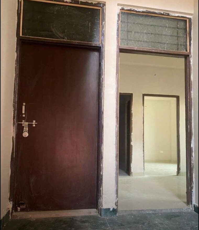 undefined, lalbagh 2 Bedroom 820 Sq.Ft. Apartment In Lalbagh Lucknow 9811417