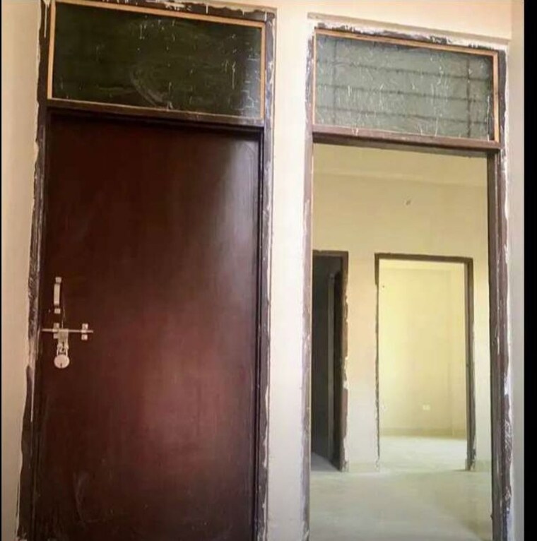 undefined, lalbagh 2 Bedroom 820 Sq.Ft. Apartment In Lalbagh Lucknow 9811417