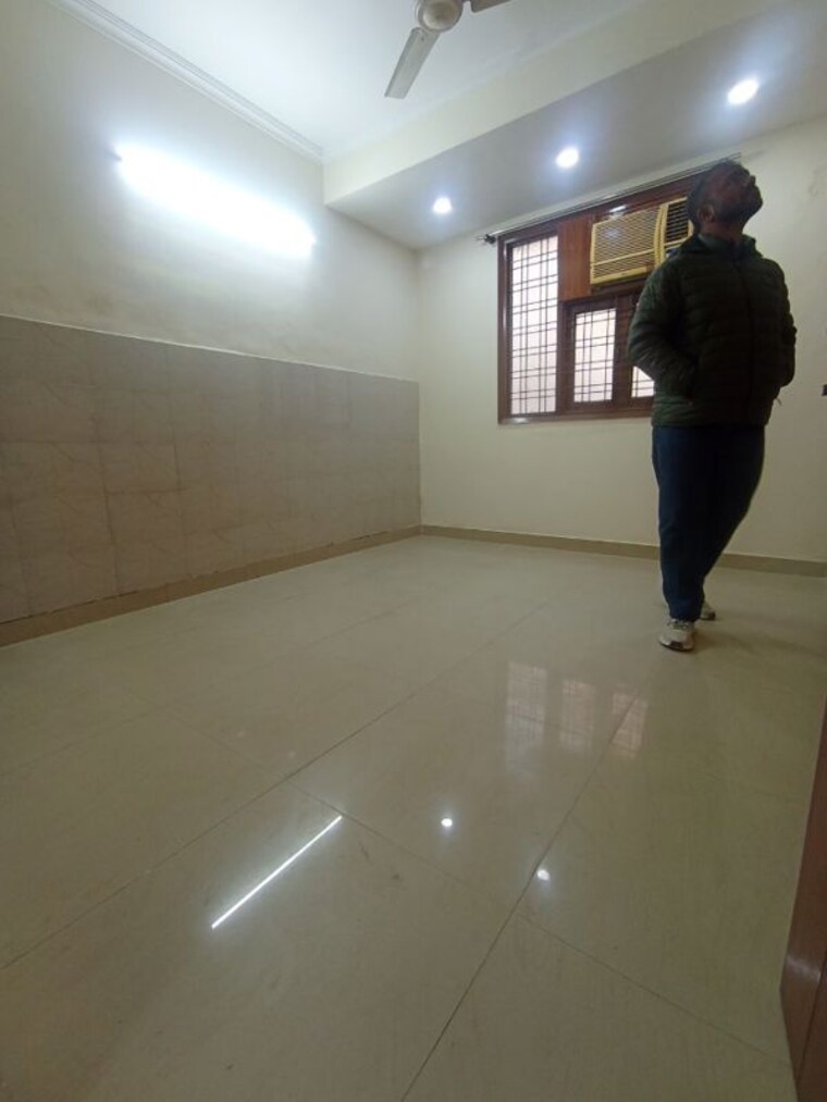 Room, sultanpur 2 Bedroom 650 Sq.Ft. Independent House In Sultanpur Delhi 9811427
