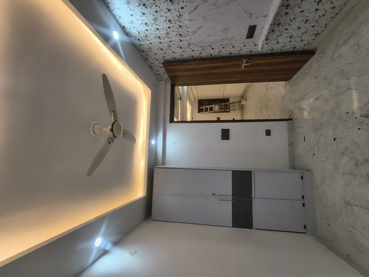 undefined, sector 73 1 Bedroom 600 Sq.Ft. Builder Floor In Sector 73 Noida 9811396