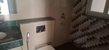 Bathroom in 4 BHK Apartment at BPTP Mansions, Sector 66 – for Rent