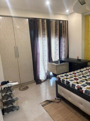 Living Room in 2.5 BHK Independent House at Sector 55 – for Rent