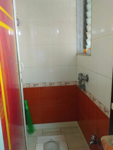 Bathroom in 2 BHK Apartment at Dosti Estates, Wadala East – for Sale