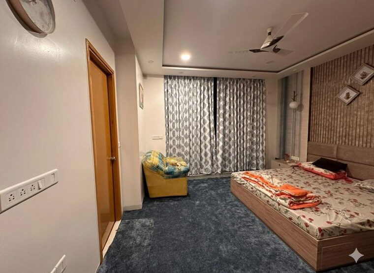 Bedroom, mantri-pinnacle 3 Bedroom 2405 Sq.Ft. Apartment In Hulimavu Bangalore 9811494