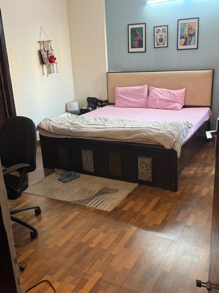 Bedroom, aims-golf-city 2 Bedroom 950 Sq.Ft. Apartment In Sector 75 Noida 9811540