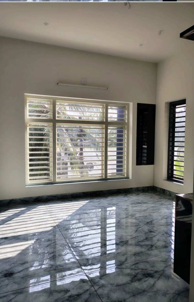 Room, pottore 3 Bedroom 1600 Sq.Ft. Independent House In Pottore Thrissur 9811526