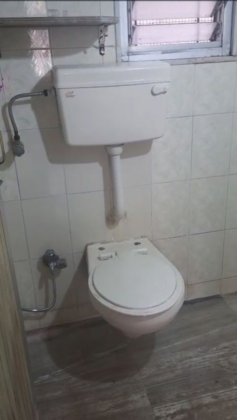 Bathroom, datta-krupa-chs-dadar-east 2 Bedroom 670 Sq.Ft. Apartment In Dadar East Mumbai 9811544