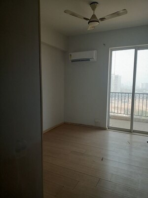 Room in 3 BHK Apartment at DLF New Town Heights I, Sector 90 – for Rent