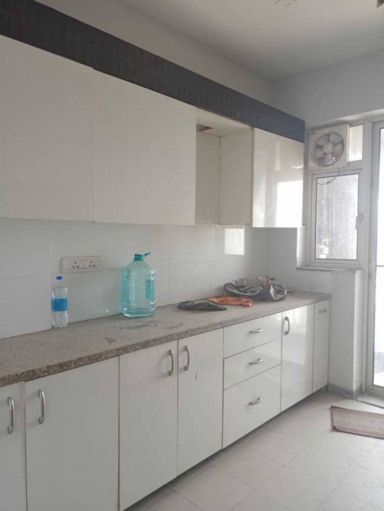 Kitchen, dlf-new-town-heights-i 3 Bedroom 1845 Sq.Ft. Apartment In Sector 90 Gurgaon 9811581