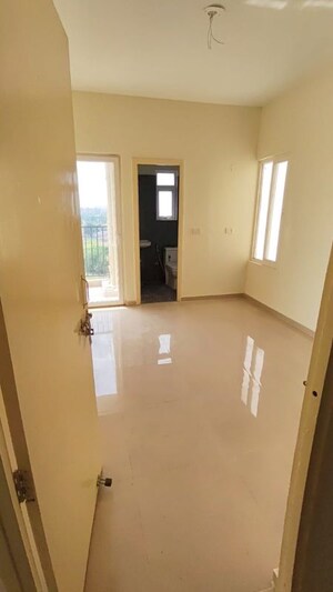 Room in 3 BHK Apartment at GLS Arawali Homes, Sohna Sector 4 – for Sale