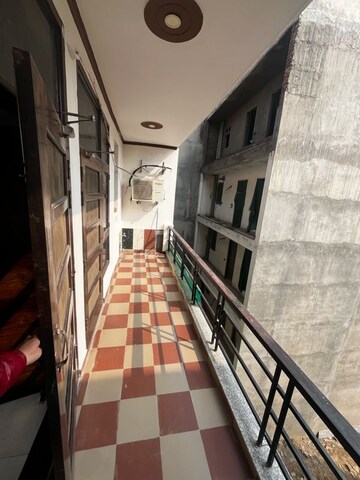 Balcony in 2 BHK Builder Floor at Sector 43 – for Rent