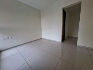Room in 3 BHK Apartment at Chandak 34 Park Estate, Goregaon West – for Rent