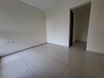 Room in 3 BHK Apartment at Chandak 34 Park Estate, Goregaon West – for Rent