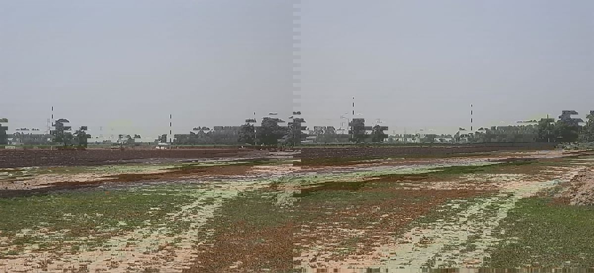 Plot For Sale in Jewar