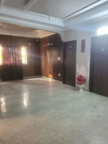 Room in  Pg at Malsi – for Rent