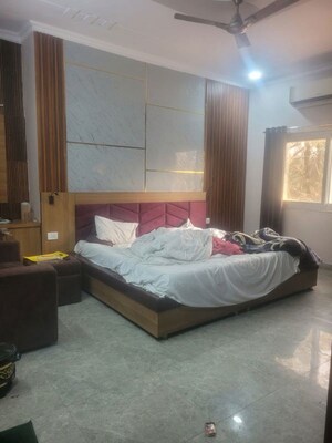 Room in  Pg at Malsi – for Rent