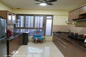 Team Area in 2 BHK Apartment at The Wadhwa The Address, Ghatkopar West – for Rent