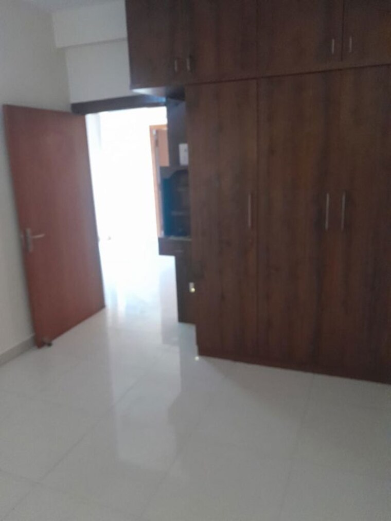 Room, ratu road 2 Bedroom 852 Sq.Ft. Apartment In Ratu Road Ranchi 9811686