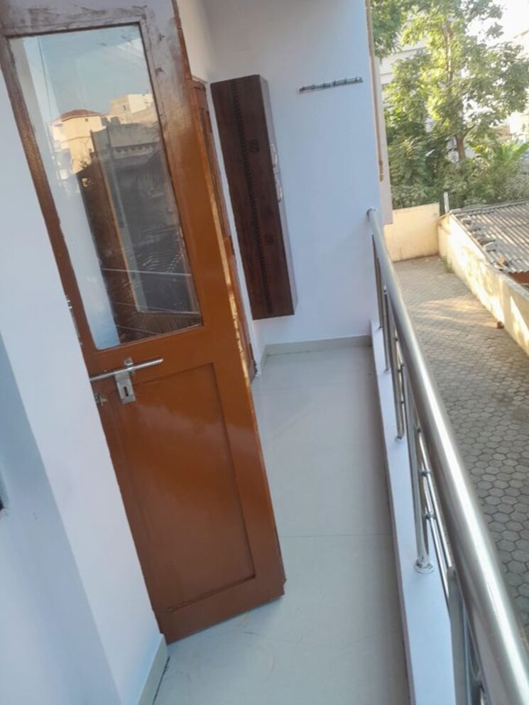 Balcony, ratu road 2 Bedroom 852 Sq.Ft. Apartment In Ratu Road Ranchi 9811686