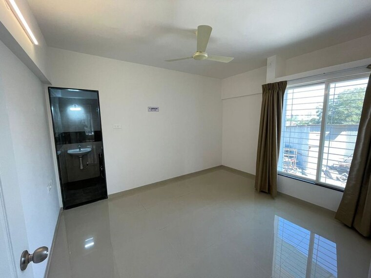 Room, arv-newtown 3 Bedroom 991 Sq.Ft. Apartment In Pisoli Pune 9811698