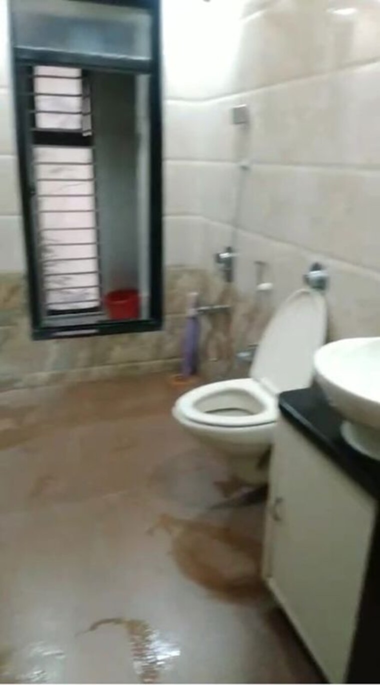 Bathroom, kritika-solitaire 4 Bedroom 2600 Sq.Ft. Apartment In Chembur Mumbai 9811672