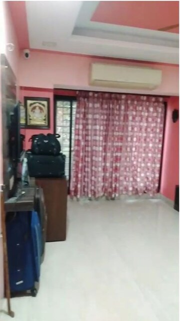 Bedroom in 4 BHK Apartment at Kritika Solitaire, Chembur – for Sale