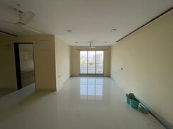 2 BHK + Extra Room Apartment For Rent in Sheth Avalon