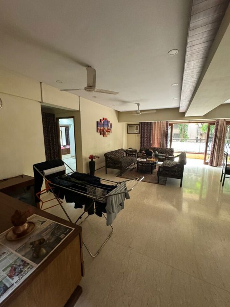 Living Room, piri-majestic-apartment 4 Bedroom 2925 Sq.Ft. Apartment In Chembur Mumbai 9811710