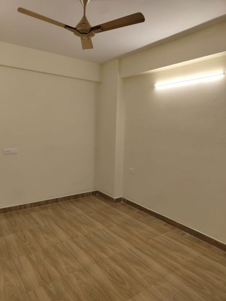 Room, scc-sapphire 2 Bedroom 885 Sq.Ft. Apartment In Raj Nagar Extension Ghaziabad 9811726