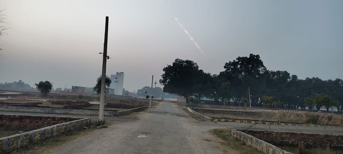 Plot For Sale in Mohanlalganj