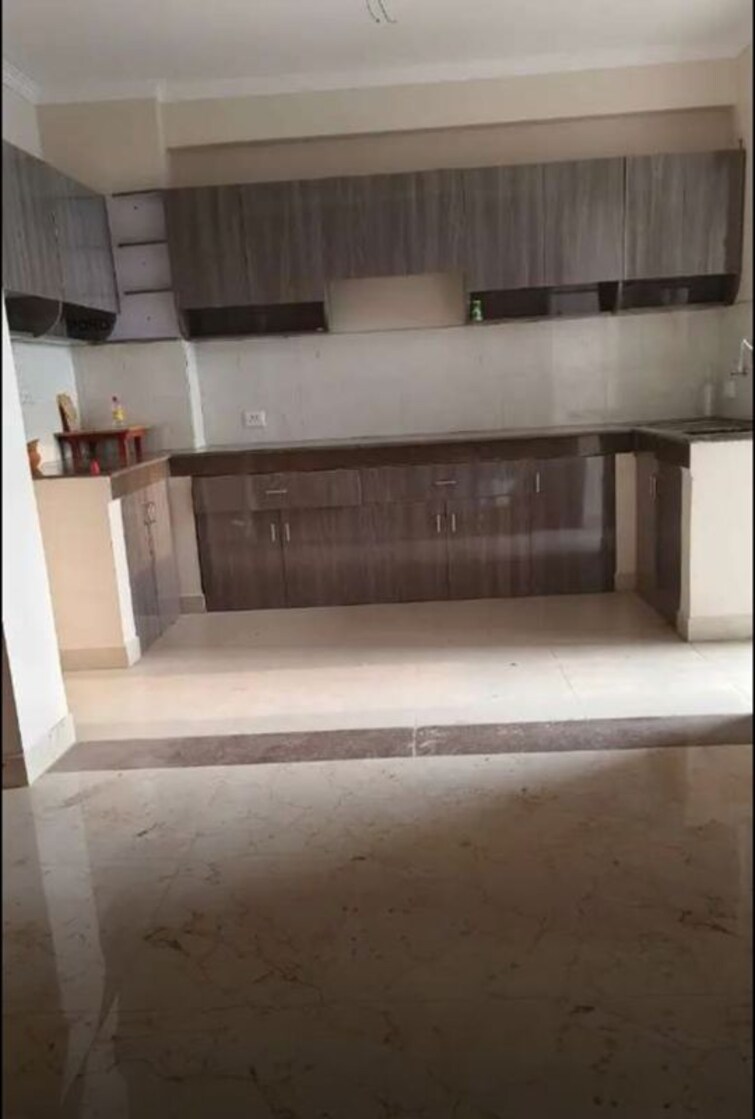 Kitchen, gomti nagar 2 Bedroom 1450 Sq.Ft. Apartment In Gomti Nagar Lucknow 9811753