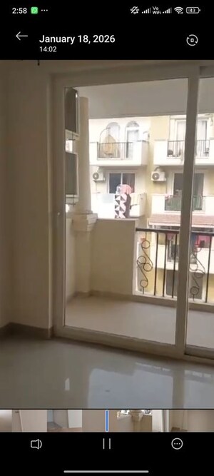 Room in 2 BHK Apartment at Emaar Emerald Estate, Sector 65 – for Rent