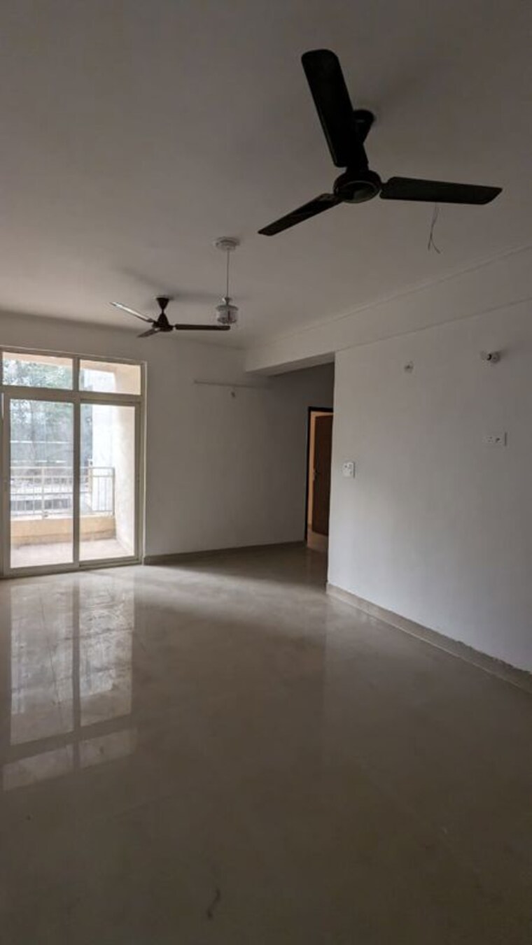 Room, gaur-14th-avenue-high-street 2 Bedroom 955 Sq.Ft. Apartment In Sector 16c Greater Noida Greater Noida 9811774