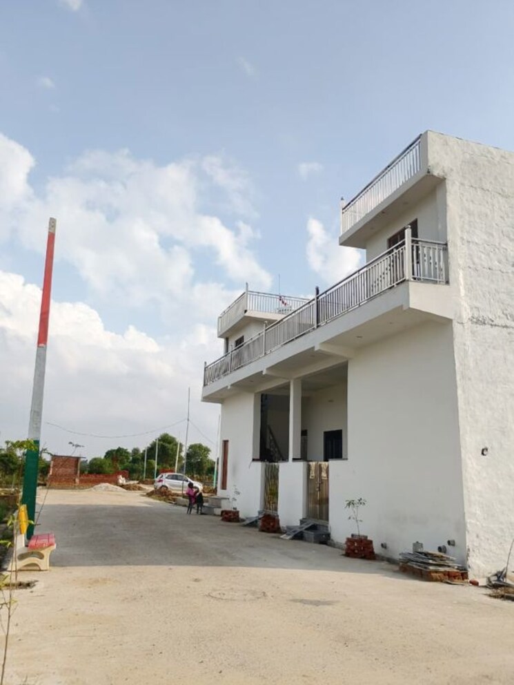 Exterior View, tilapta  100 Sq.Yd. Plot In Tilapta Greater Noida 9811485