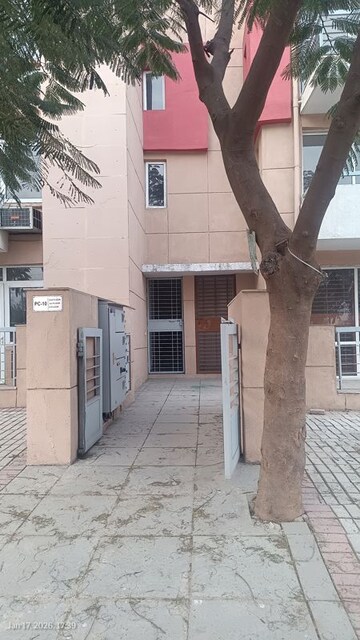 3 BHK Builder Floor – Exterior View View at Unitech Nirvana Country Cedar Crest, Sector 50 - for Sale