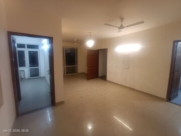 Room in 3 BHK Builder Floor at Unitech Nirvana Country Cedar Crest, Sector 50 – for Sale