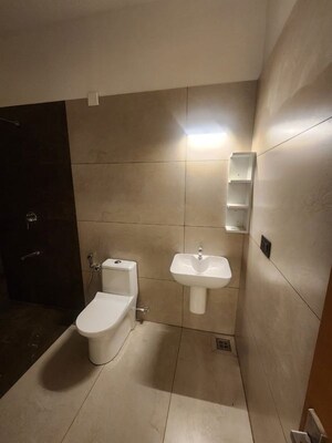 Bathroom in 5 BHK Independent House at Marathakkara – for Sale