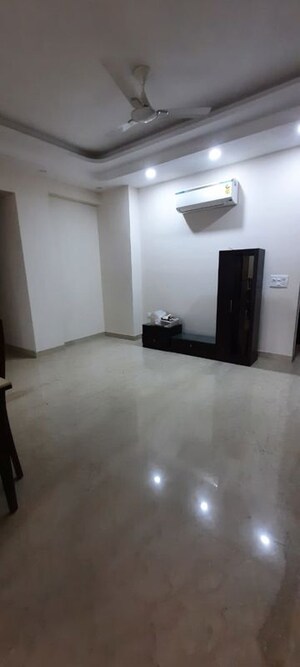 Bedroom in 4 BHK Apartment at Parx Laureate, Sector 108 – for Rent
