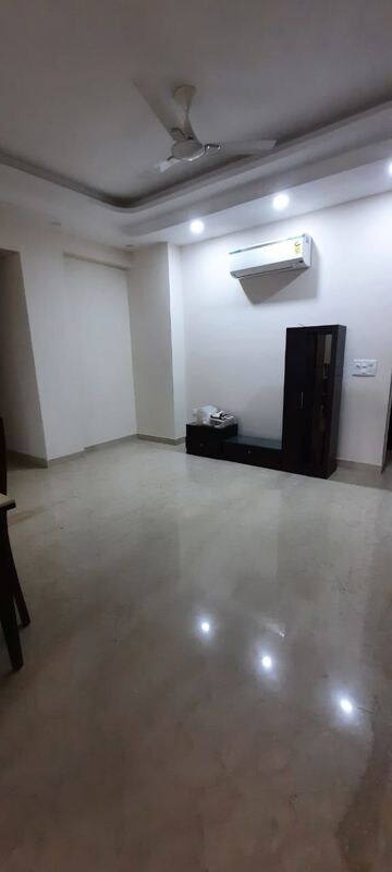 Bedroom in 4 BHK Apartment at Parx Laureate, Sector 108 – for Rent