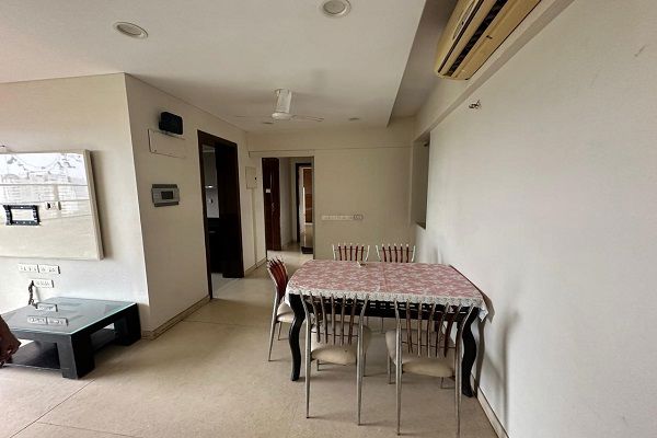 2 BHK Apartment For Rent in Kalpataru Aura